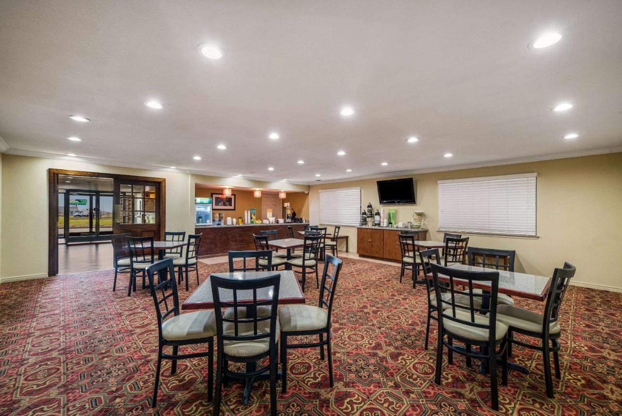 Quality Inn & Suites Garland - East Dallas Extérieur photo