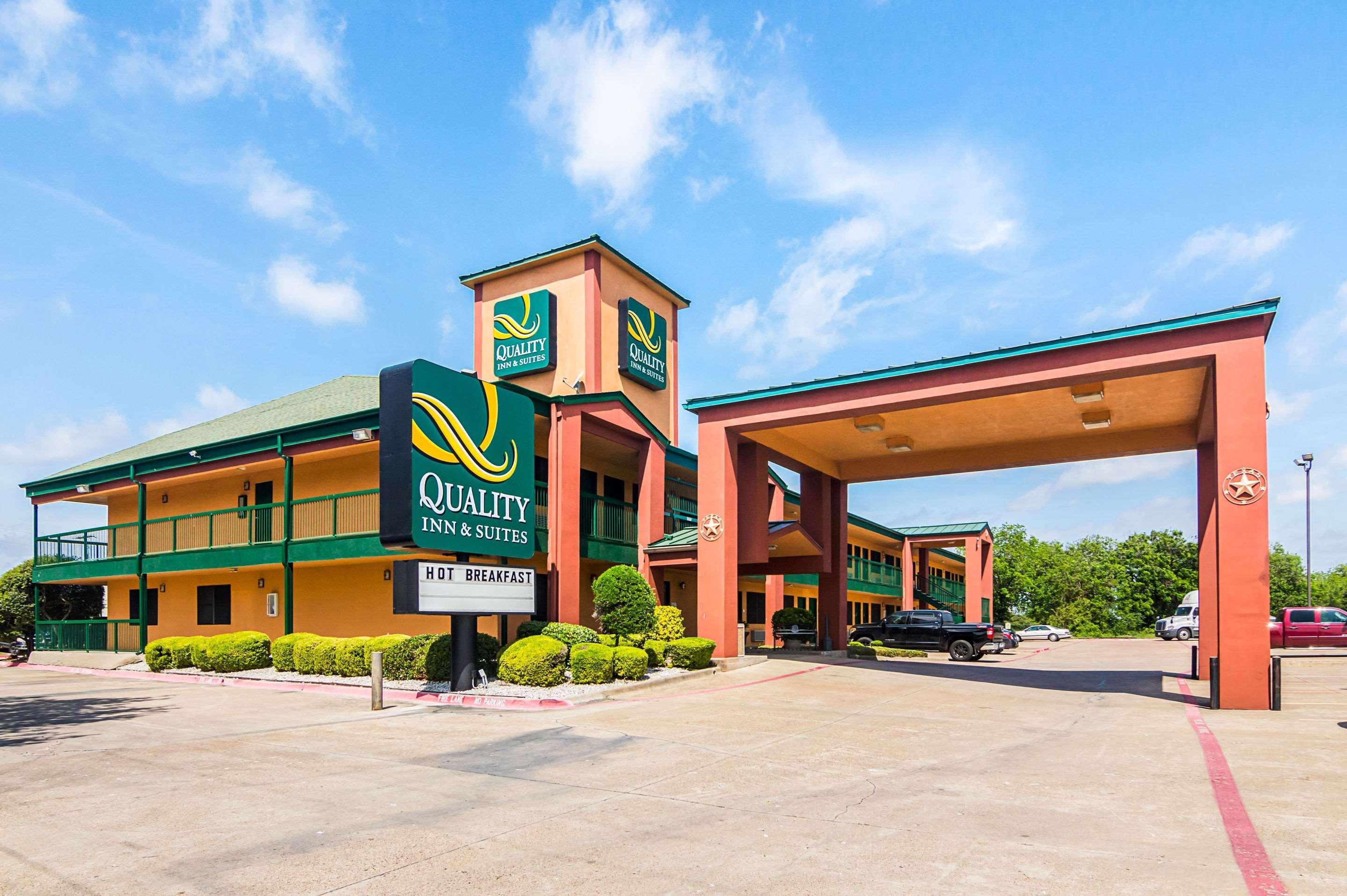 Quality Inn & Suites Garland - East Dallas Extérieur photo
