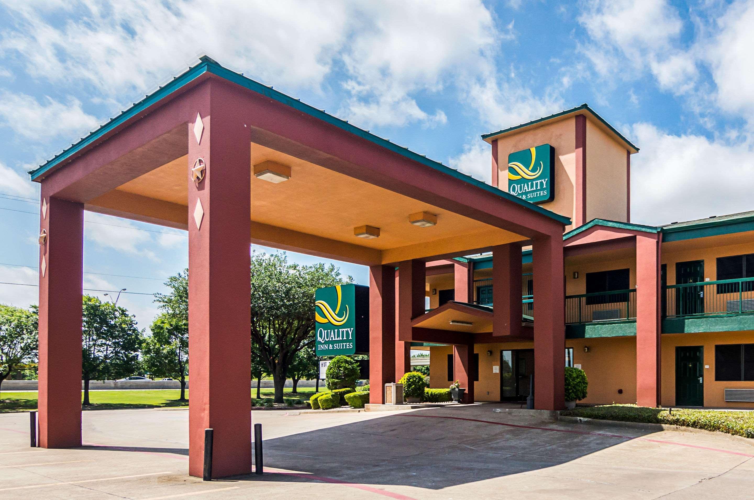 Quality Inn & Suites Garland - East Dallas Extérieur photo